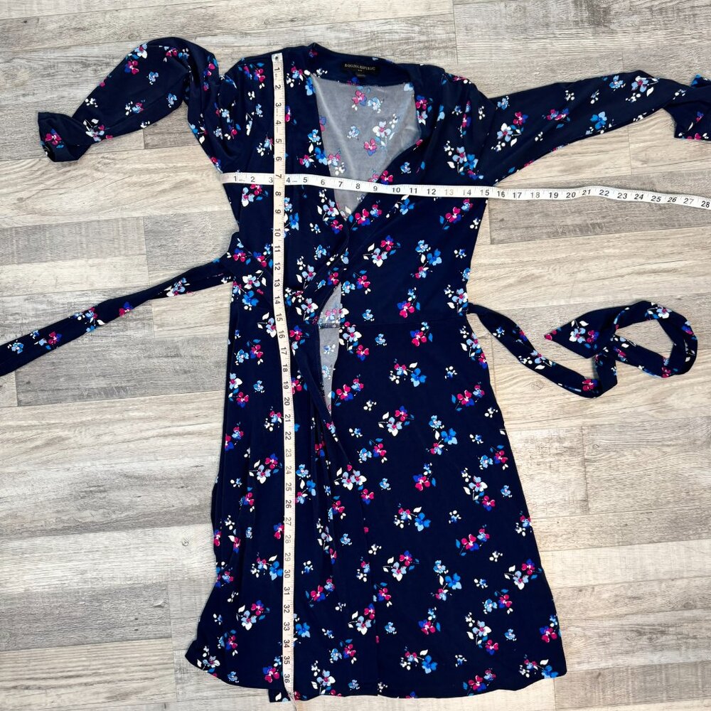Banana Republic Navy Floral Wrap Dress Size XS S28 - Picture 6 of 7
